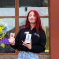 Фірмовий жіночий світшот Vandal Vape у чорному кольорі на замку з принтом спереду