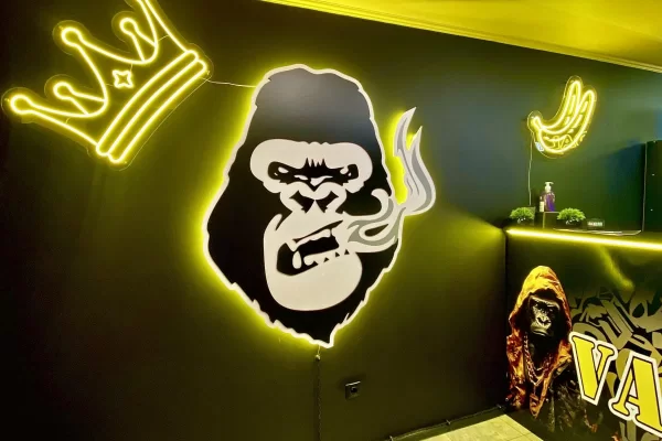 Луцк, проспект Грушевского,14