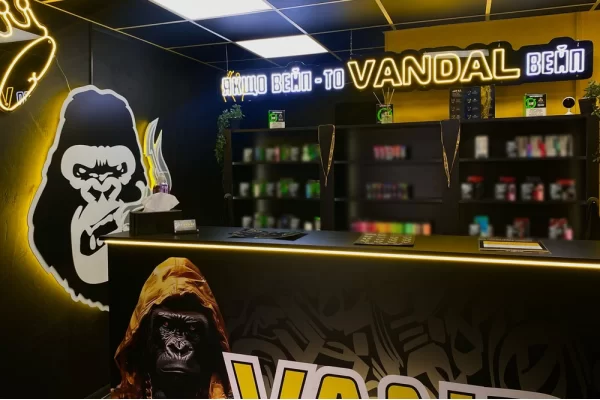 Луцк, ул.Соборности,38