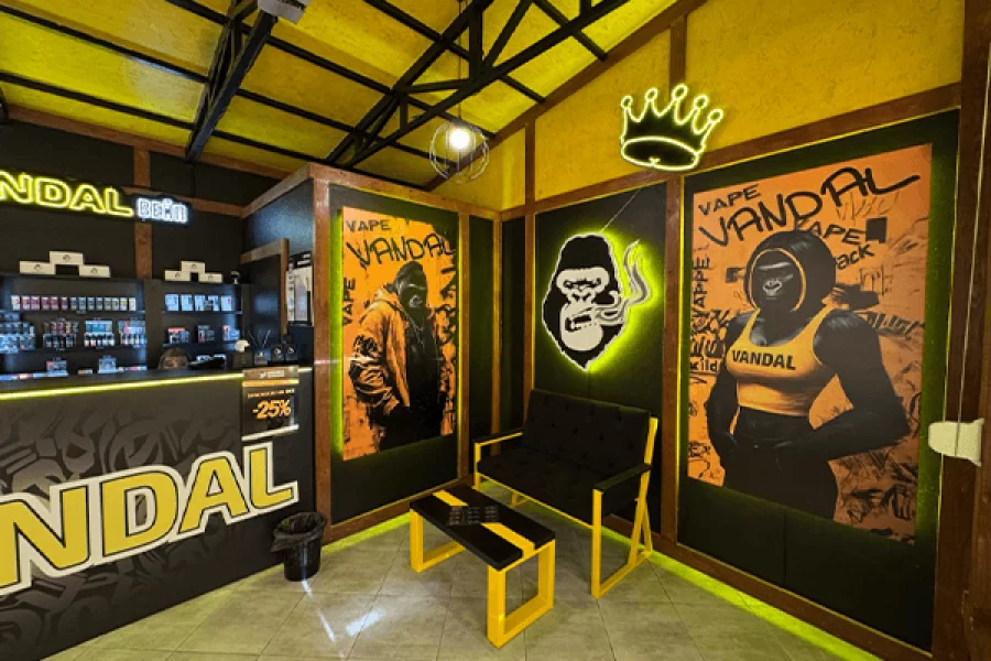 Коломия, вул. М. Грушевського 63