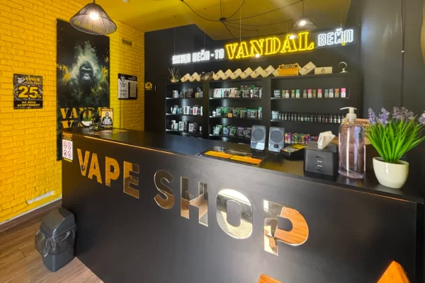 Дрогобыч, пл. Театральная 3