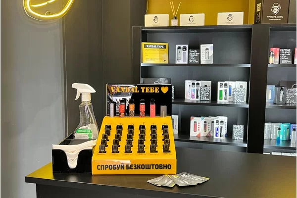 Черновцы, ул. Ивана Франка, 9