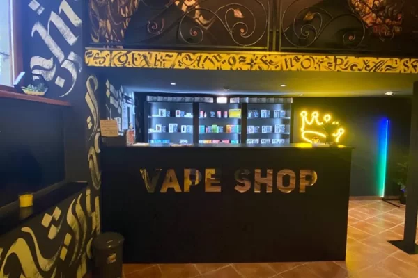 Черновцы, ул. Университетская, 17