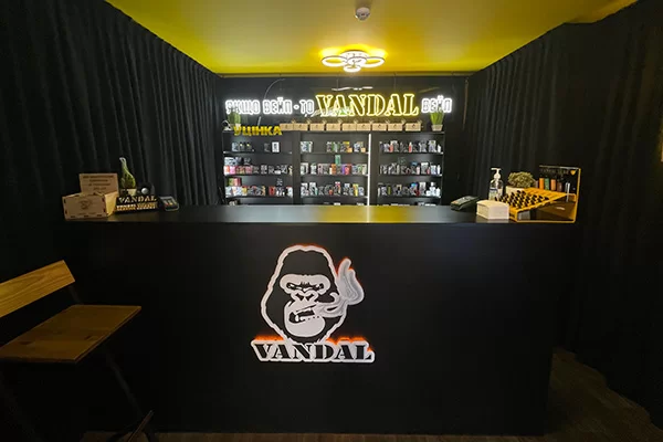 Ровно, ул. Князя Романа, 1