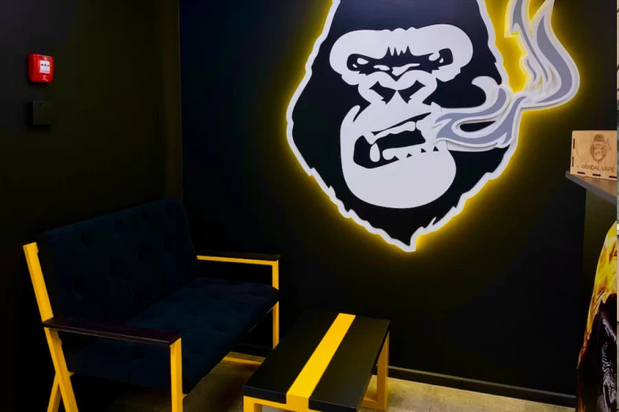 Луцк, ул. Молодежи, 21