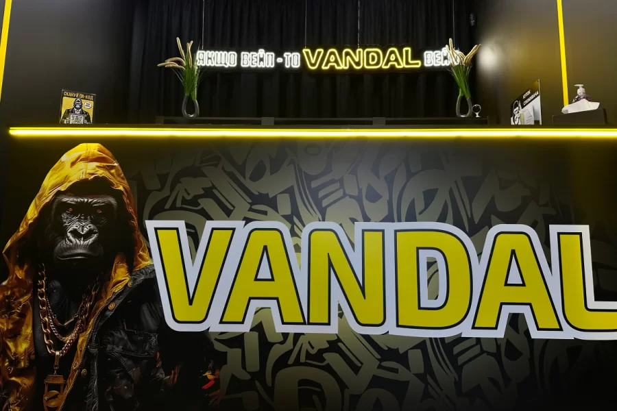 Ровно, ул. Мельника 25