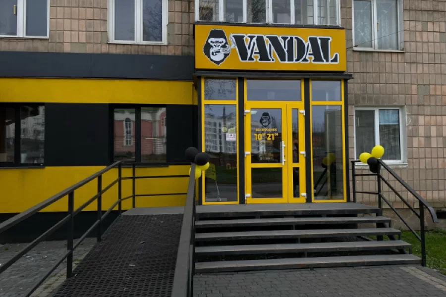 Ровно, ул. Королева 2