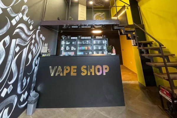 Черновцы, ул. Главная, 220в