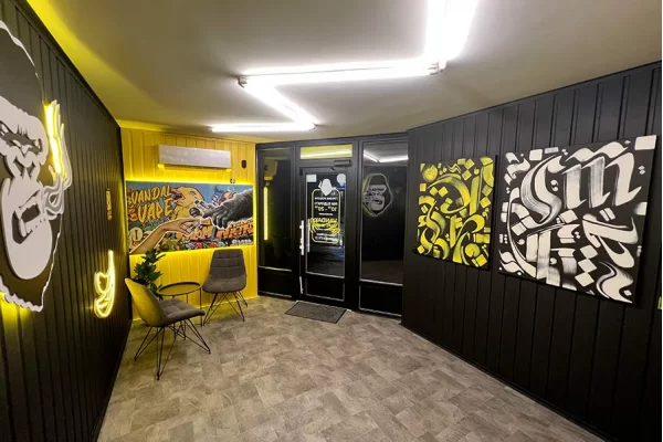 Черновцы, ул. Комарова, 30Б