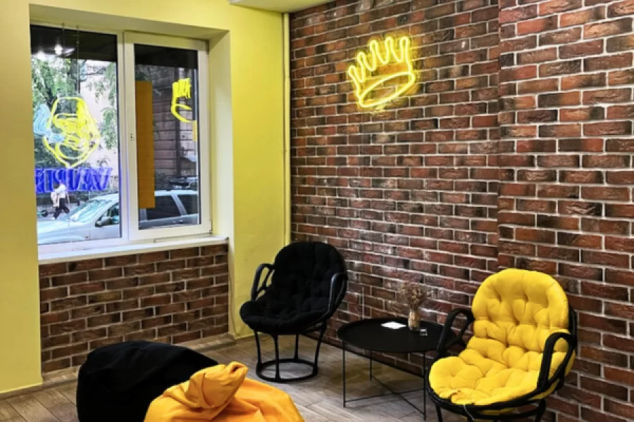 Ивано-Франковск, ул. Чорновола, 65