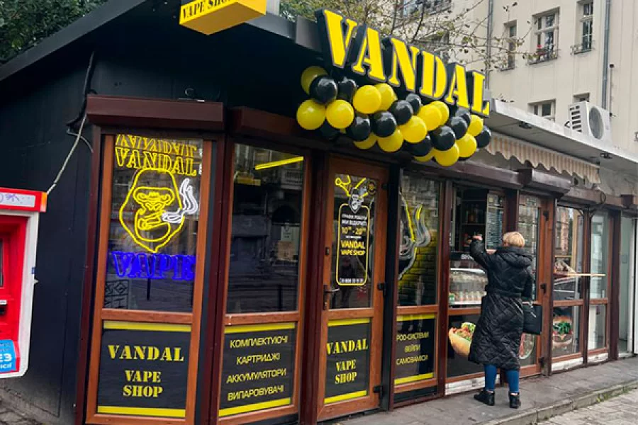 Львов, ул. Б. Хмельницкого, 12